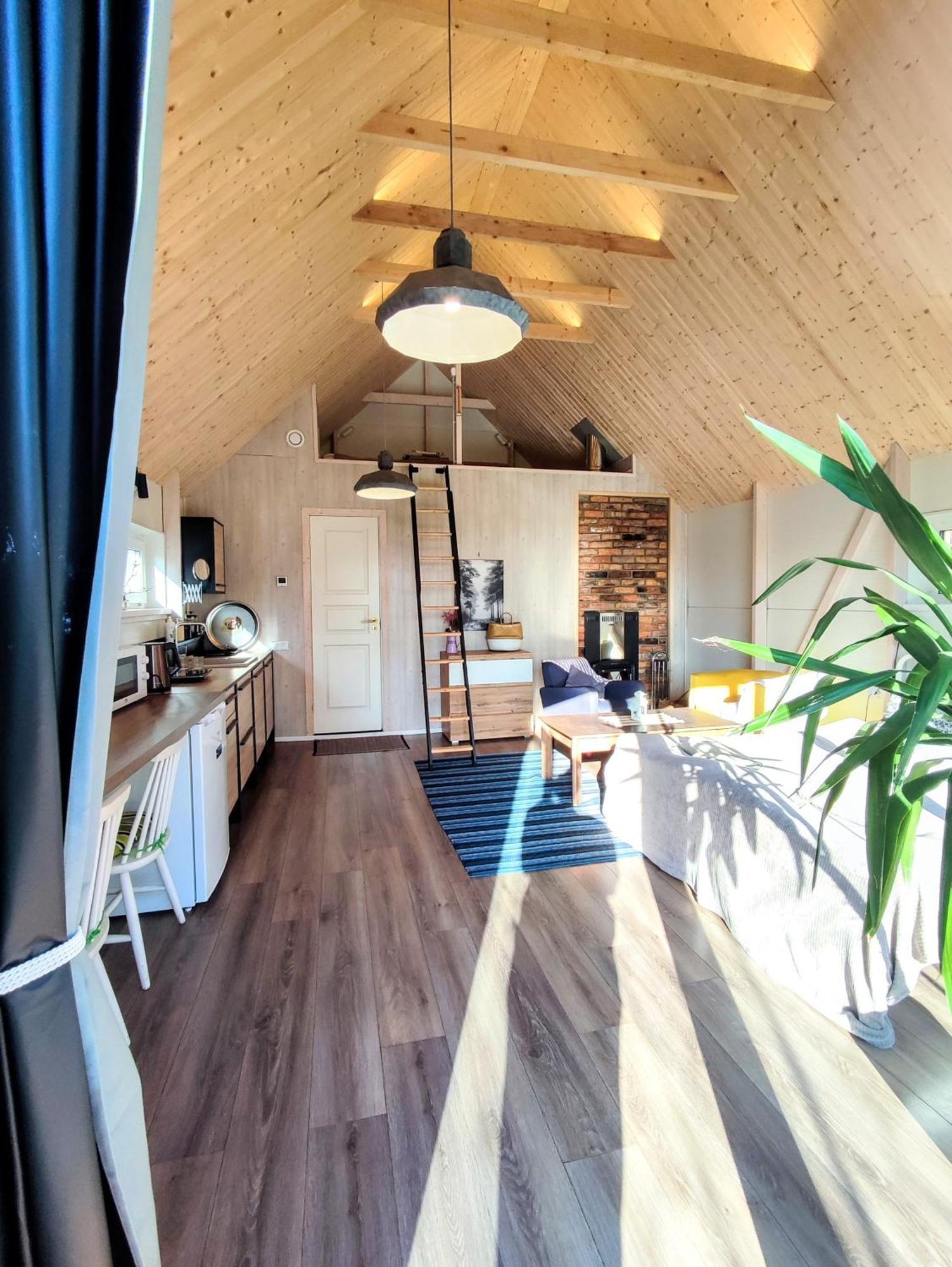 Modern Sauna Cabin In Horse Ranch Liyeplauke المظهر الخارجي الصورة